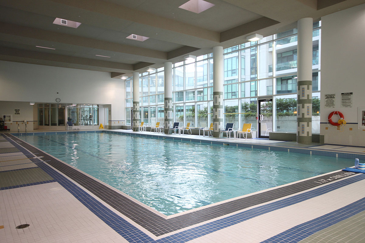 Pinnacle centre pool