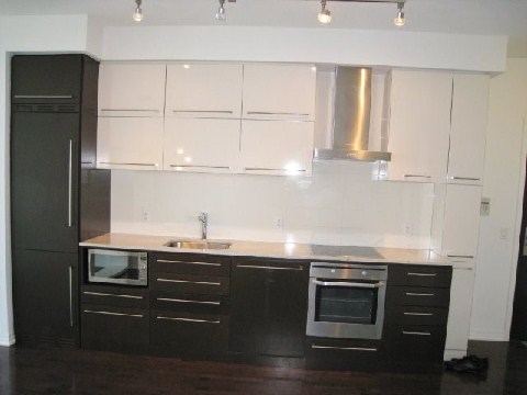 Kitchen 770 Bay street