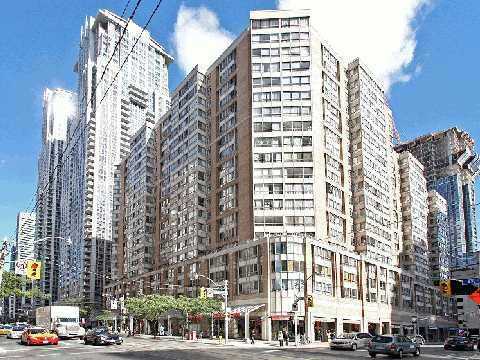 711 717 bay street condo liberties