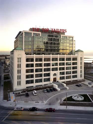 skrædder Aftensmad forklædt Tip Top Tailors Lofts - 637 Lakeshore Boulevard,Toronto