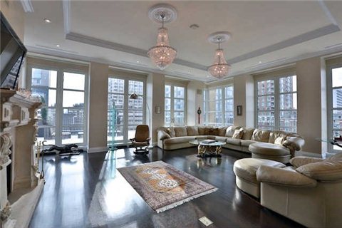 Hazelton condo living room